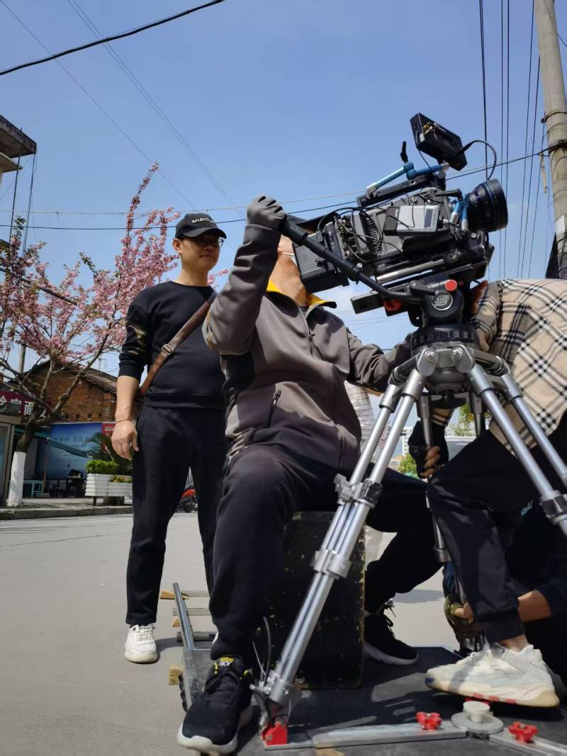 西林县广告片拍摄：快消品牌爆款之选，网感内容适配社媒传播！